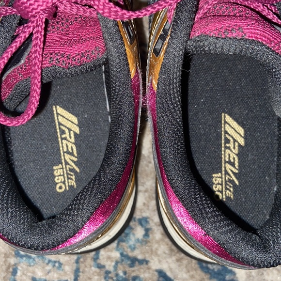 New Balance 1550 Sneakers - Picture 6 of 8